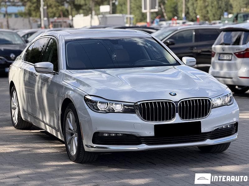 2016 BMW 740e — Miniatură 3