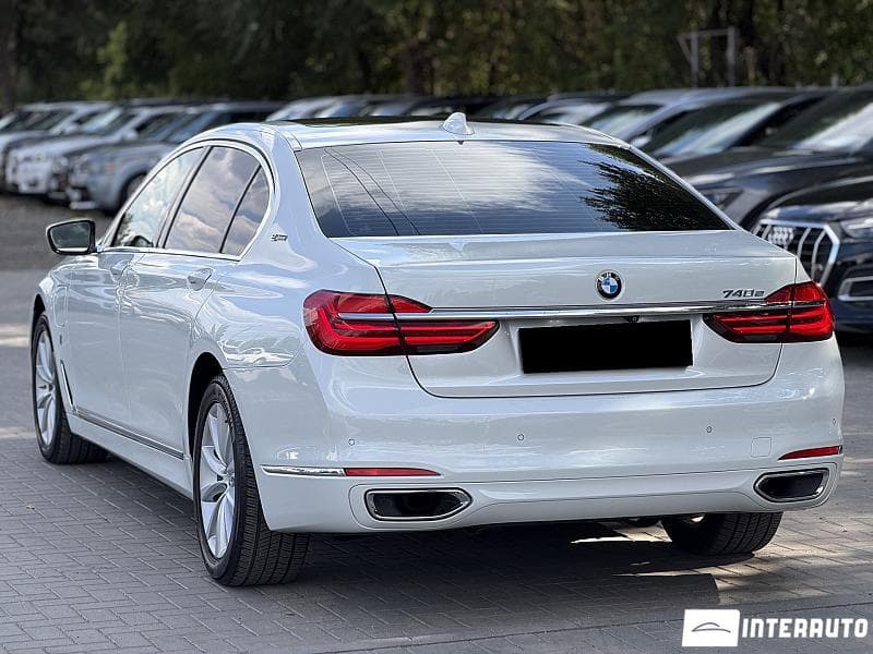 2016 BMW 740e — Miniatură 4