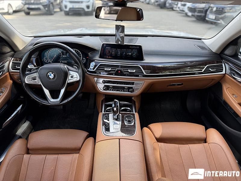 2016 BMW 740e — Miniatură 16