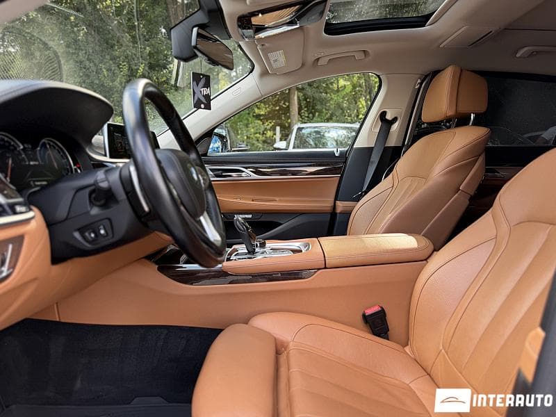 2016 BMW 740e — Miniatură 6