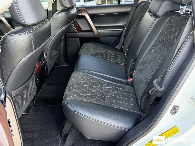 2013 Toyota Land Cruiser Prado — Miniatură 18