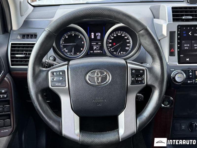 2013 Toyota Land Cruiser Prado — Miniatură 12