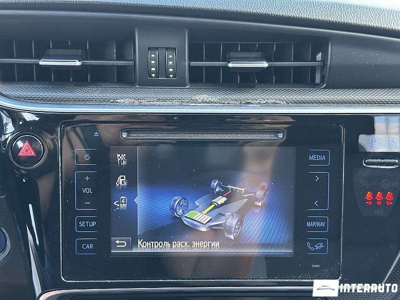 2016 Toyota Auris — Miniatură 9