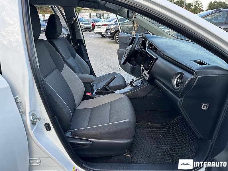 2016 Toyota Auris — Miniatură 12