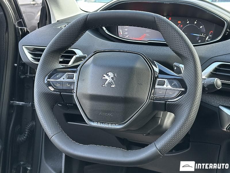 Peugeot 3008 2018 — Миниатюра 7
