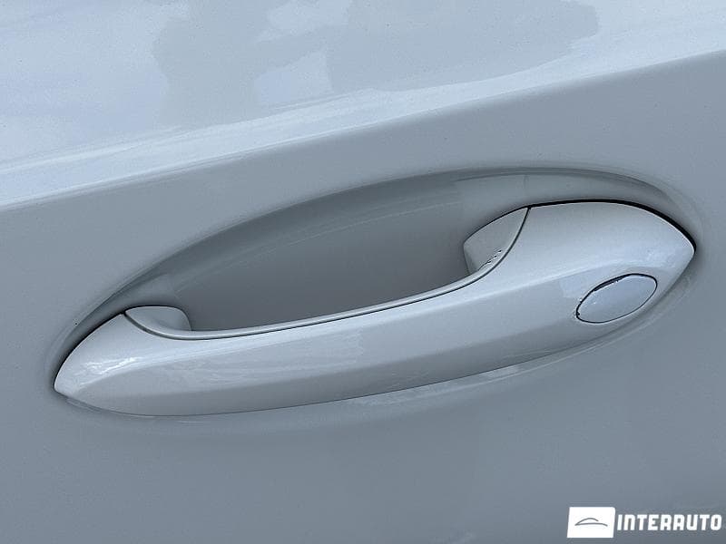 2019 BMW 330 — Miniatură 18