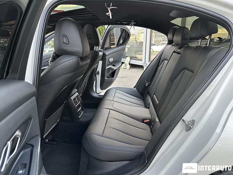 2019 BMW 330 — Miniatură 17