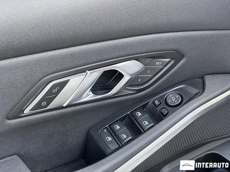 2019 BMW 330 — Miniatură 19