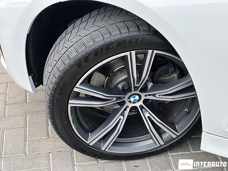 2019 BMW 330 — Miniatură 23