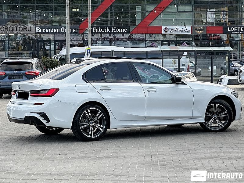 2019 BMW 330 — Miniatură 3