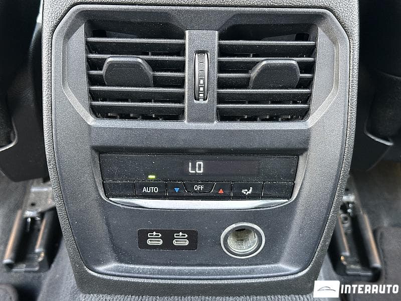 2019 BMW 330 — Miniatură 16