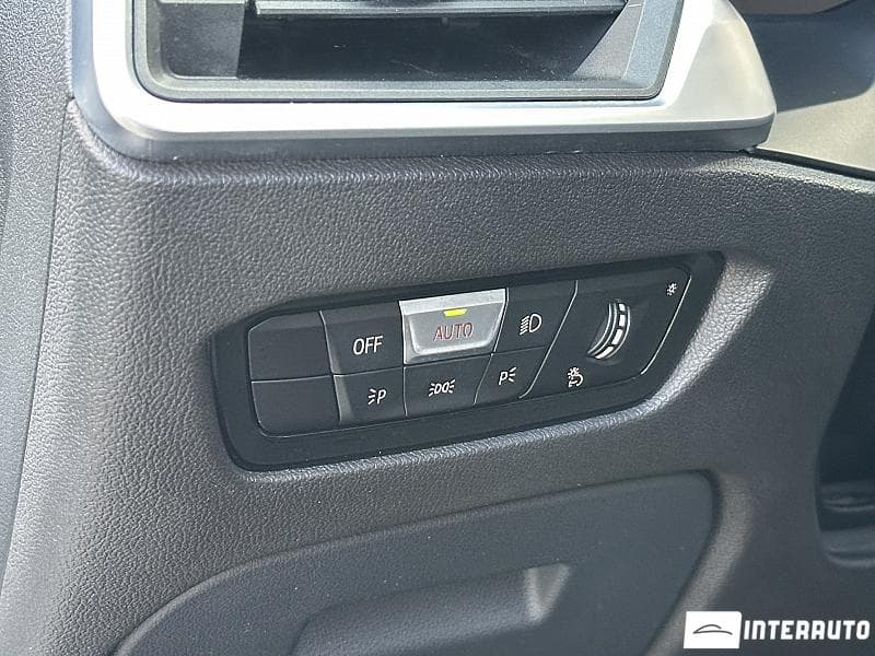 2019 BMW 330 — Miniatură 20