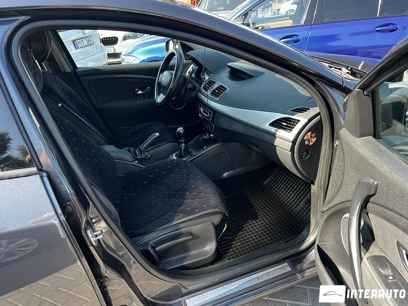 Renault Megane 2010 — Миниатюра 6