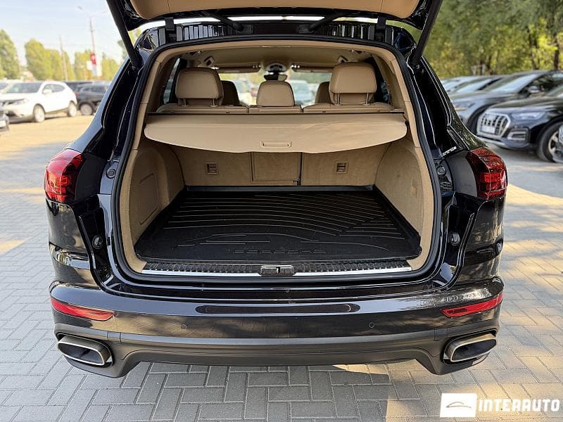 Porsche Cayenne 2016 — Миниатюра 21