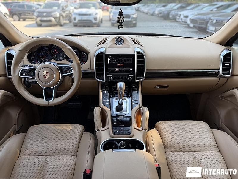 Porsche Cayenne 2016 — Миниатюра 12