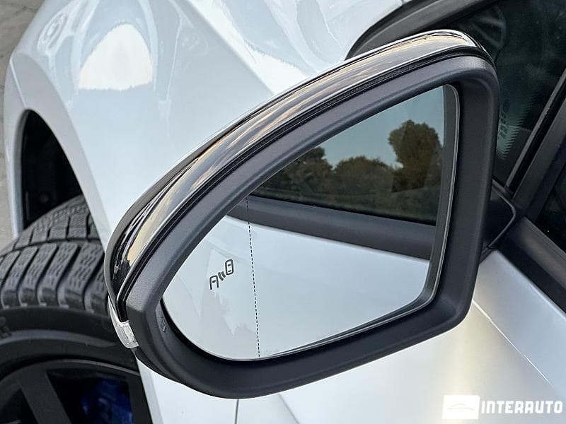 2017 Volkswagen Golf GTE — Miniatură 18