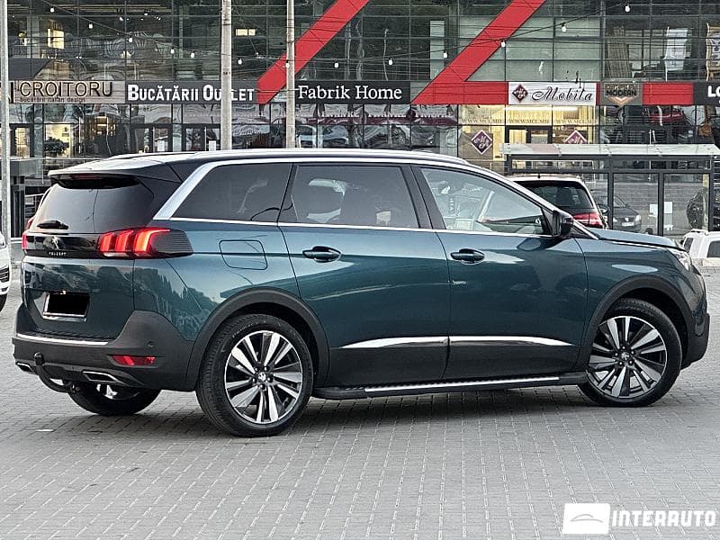 2019 Peugeot 5008 — Miniatură 3