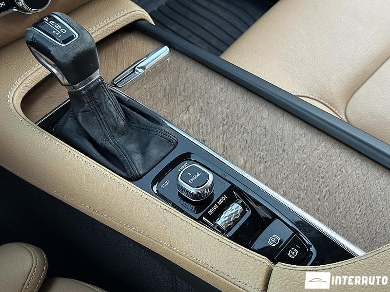2016 Volvo XC 90 — Miniatură 12