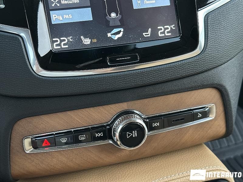 2016 Volvo XC 90 — Miniatură 11