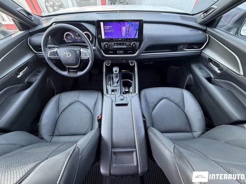 Toyota Grand Highlander 2025 — Миниатюра 12