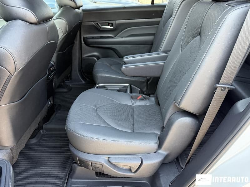 Toyota Grand Highlander 2025 — Миниатюра 19