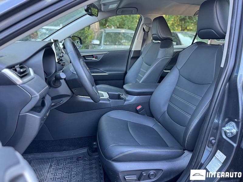 Toyota Rav-4 2022 — Миниатюра 6