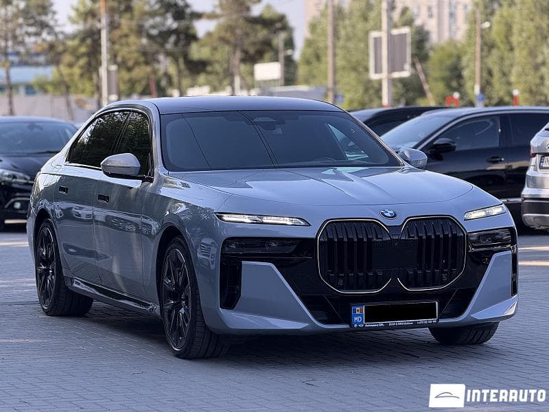 2022 BMW 760 — Miniatură 3