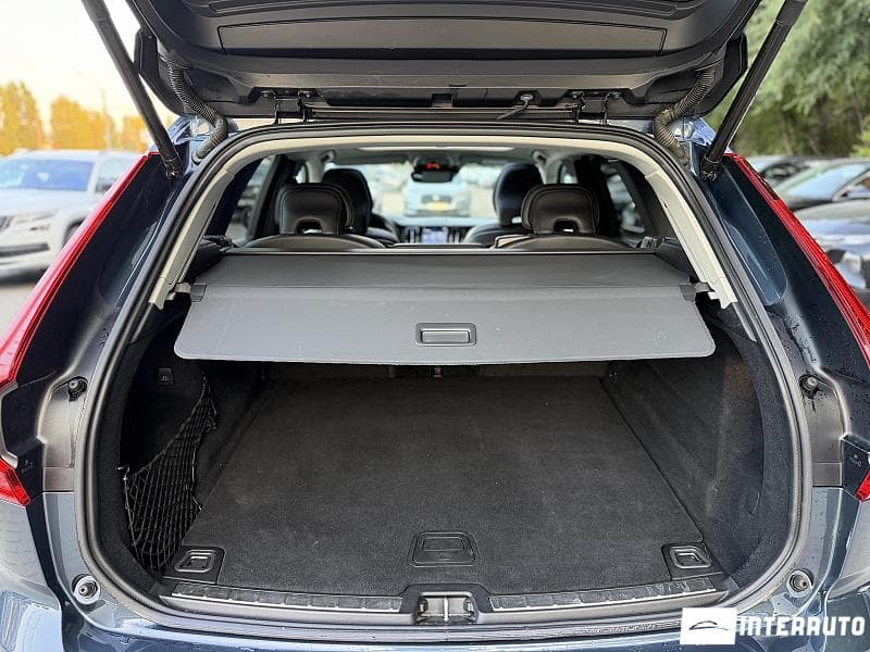 Volvo XC 60 2019 — Миниатюра 25