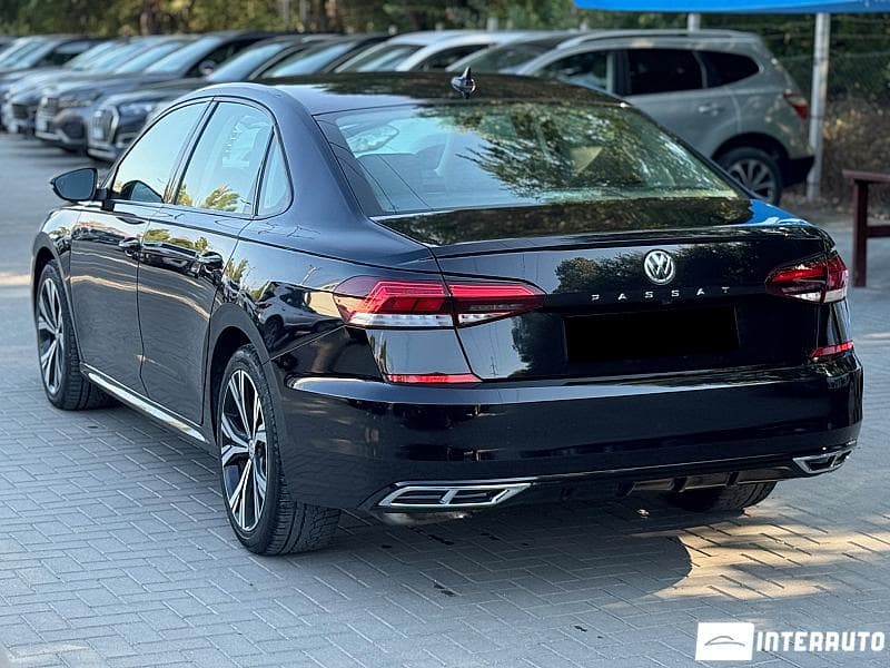 2022 Volkswagen Passat — Miniatură 4