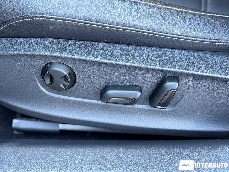2022 Volkswagen Passat — Miniatură 9