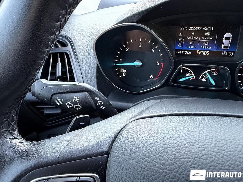 2017 Ford Kuga — Miniatură 18