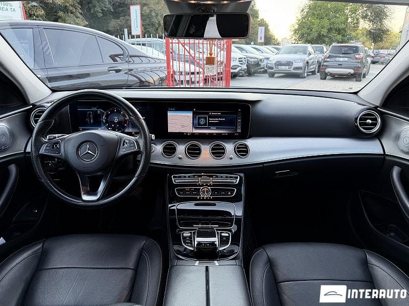 Mercedes E 220 2018 — Миниатюра 8
