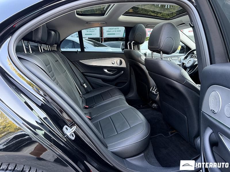 Mercedes E 220 2018 — Миниатюра 14