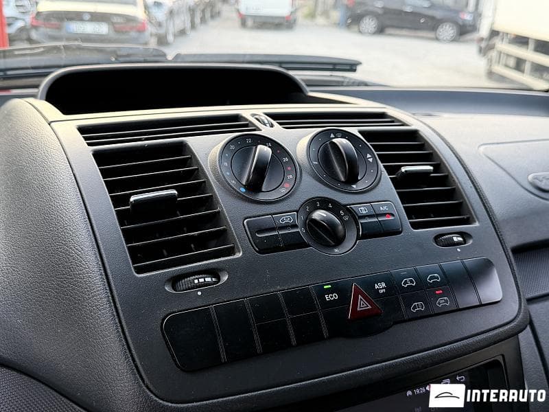 2011 Mercedes Vito — Miniatură 9