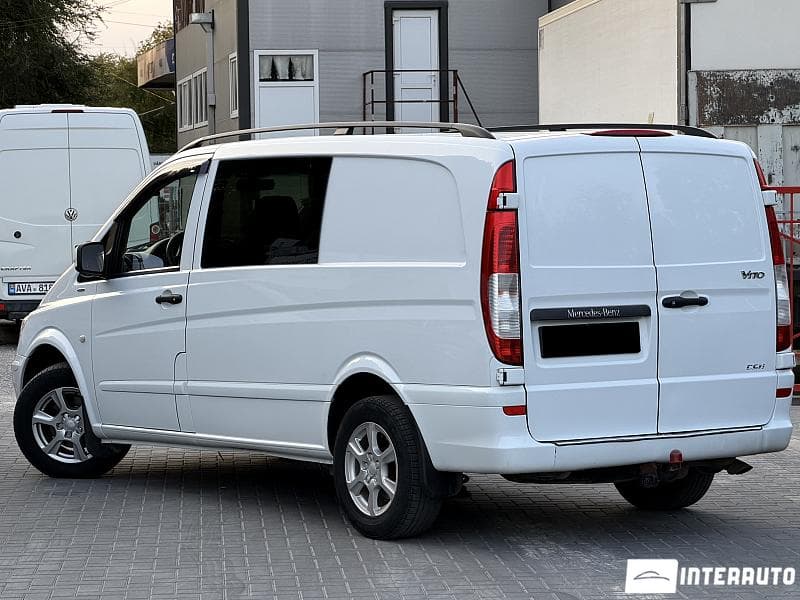 2011 Mercedes Vito — Miniatură 2