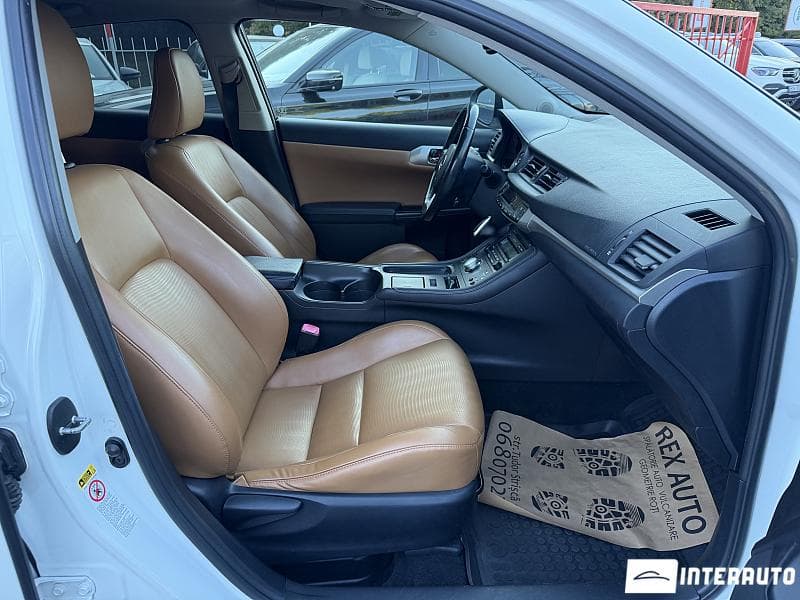 2011 Lexus CT 200h — Miniatură 6