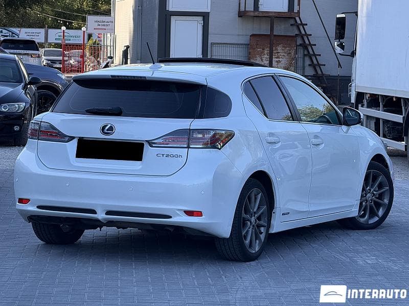 2011 Lexus CT 200h — Miniatură 2