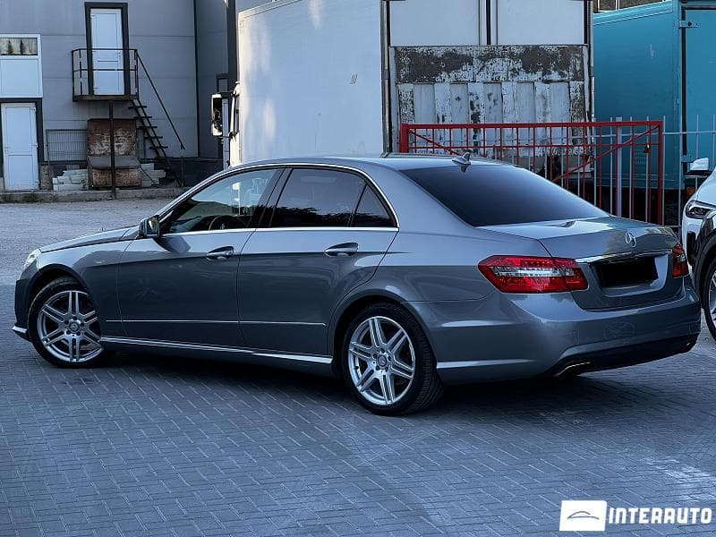 2012 Mercedes E 220 — Miniatură 2
