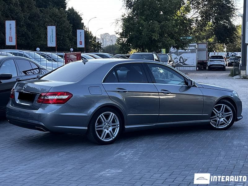2012 Mercedes E 220 — Miniatură 4
