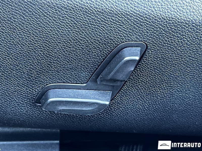 2012 Mercedes E 220 — Miniatură 15