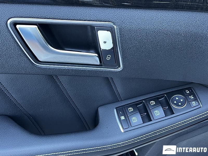 2012 Mercedes E 220 — Miniatură 16