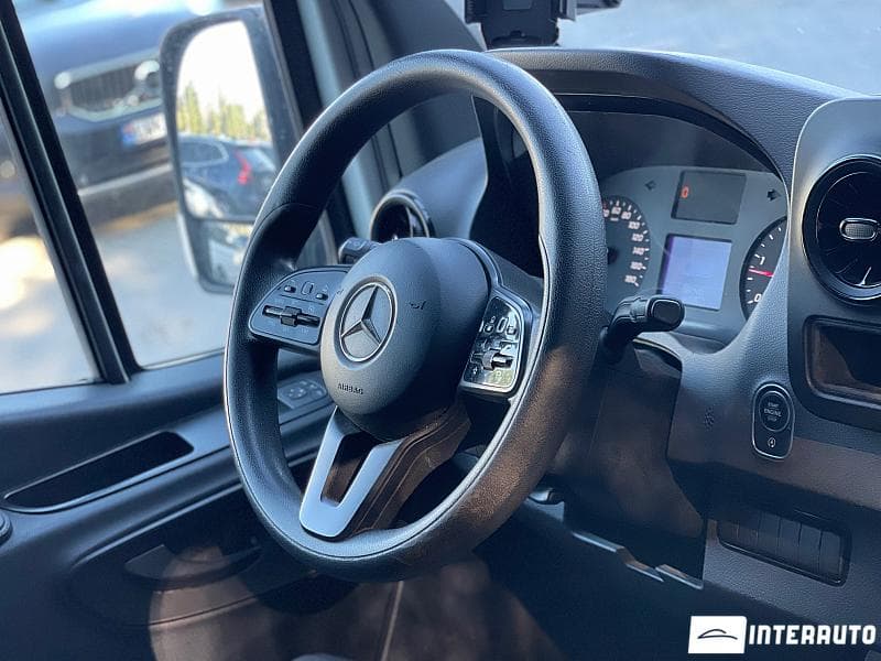 2021 Mercedes Sprinter — Miniatură 9