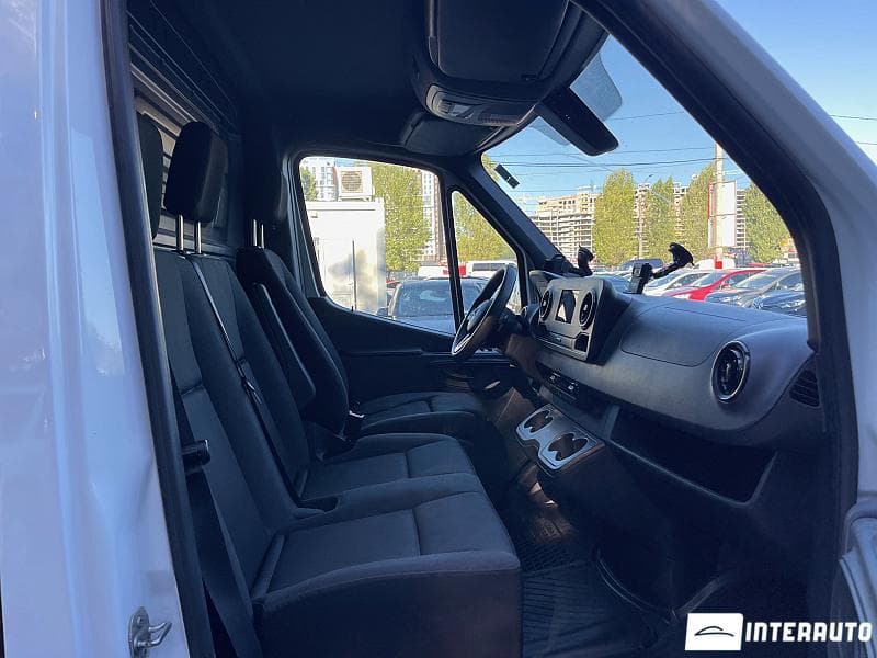 2021 Mercedes Sprinter — Miniatură 15
