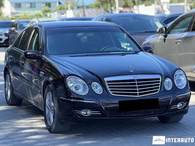 2004 Mercedes E 220 — Miniatură 3