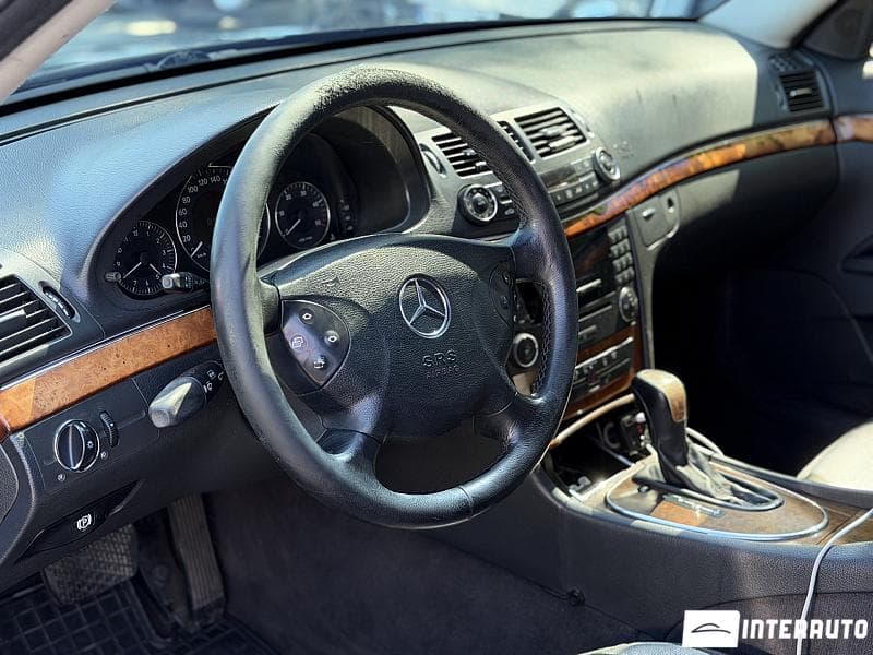 2004 Mercedes E 220 — Miniatură 7
