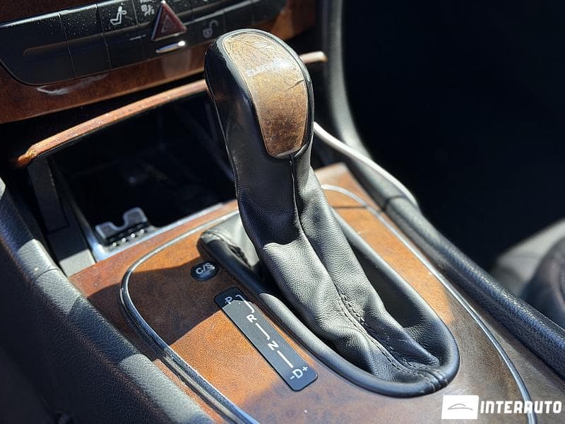 2004 Mercedes E 220 — Miniatură 13