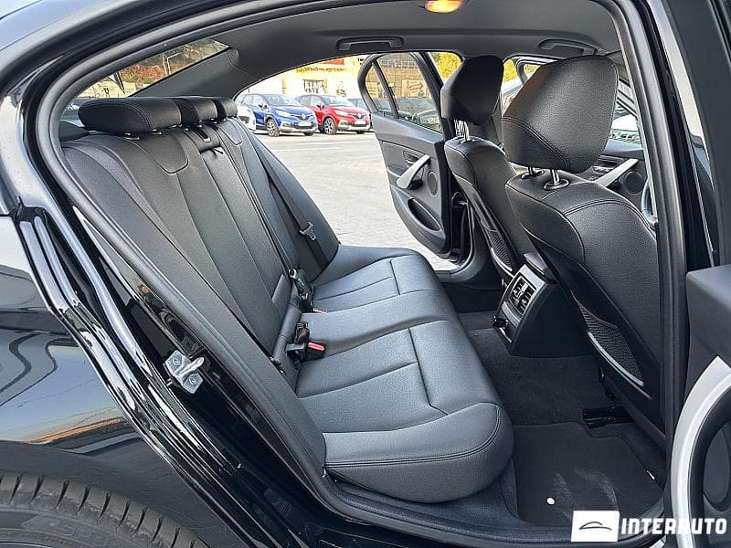 2018 BMW 318 — Miniatură 13