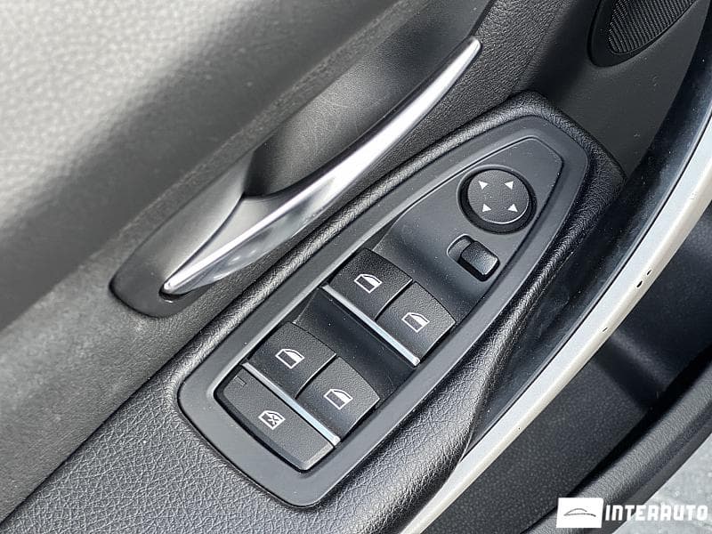 2018 BMW 318 — Miniatură 15