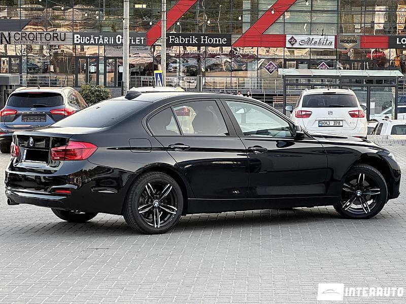 2018 BMW 318 — Miniatură 3