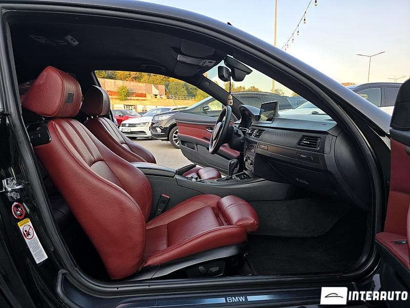 2009 BMW 320 — Miniatură 12